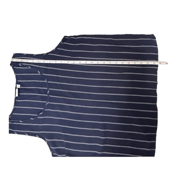 Democracy Blue/White Pinstripe Sleeveless Top Size L NWOT - Picture 6 of 7
